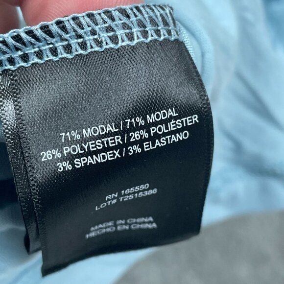 Womens 32 Deg Light Blue V-Neck Short Sleeve Top M Soft Stretchy Fabric NWT 6625 - Picture 4 of 7